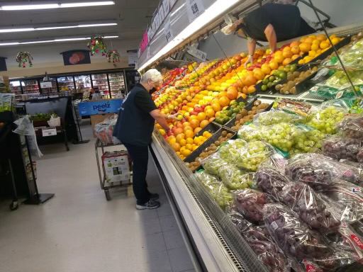 Kathy Lyles, Harps produce manager in Rector, AR.