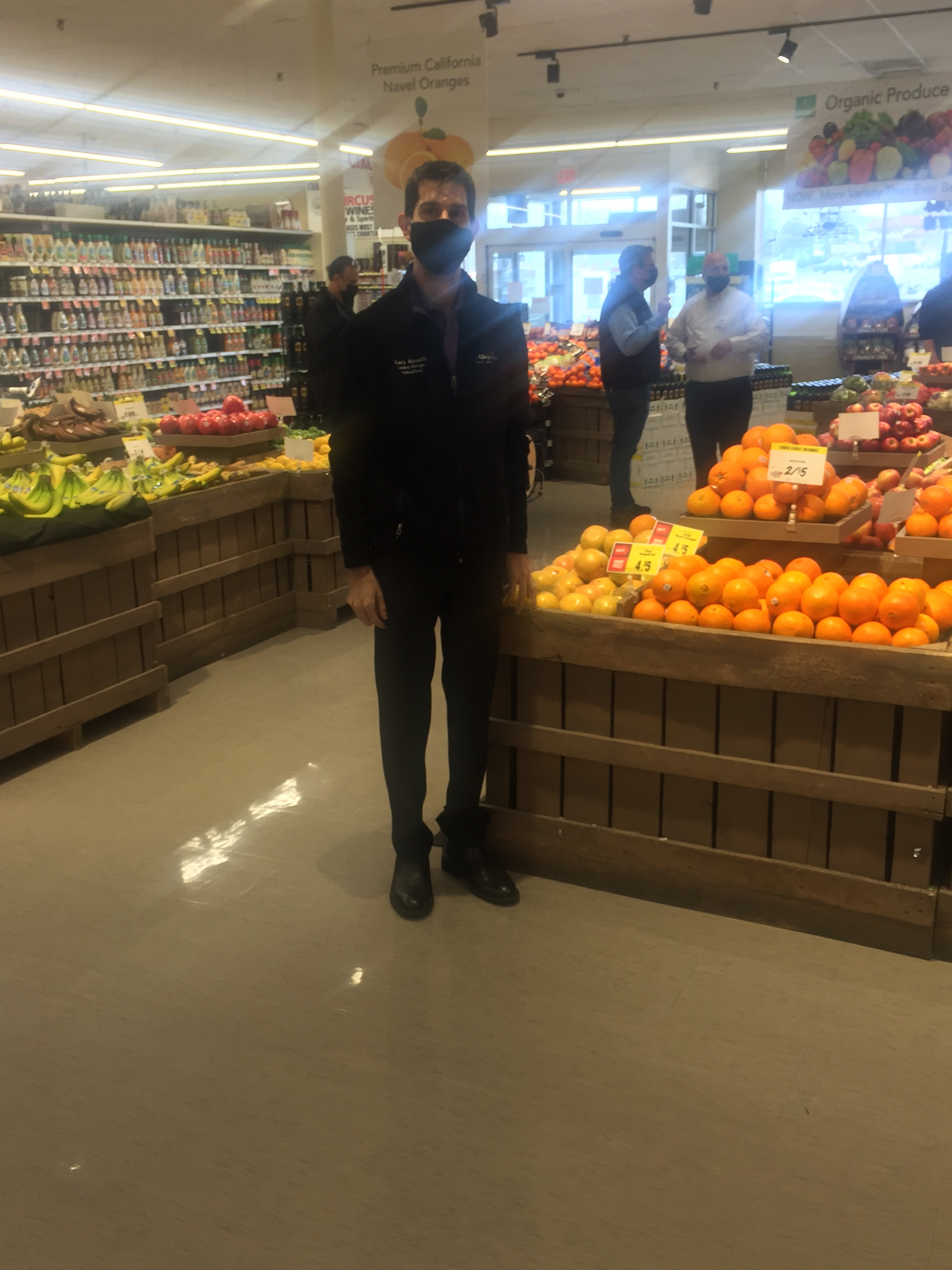Gary Roselli, category manager of produce/floral for Allegiance.