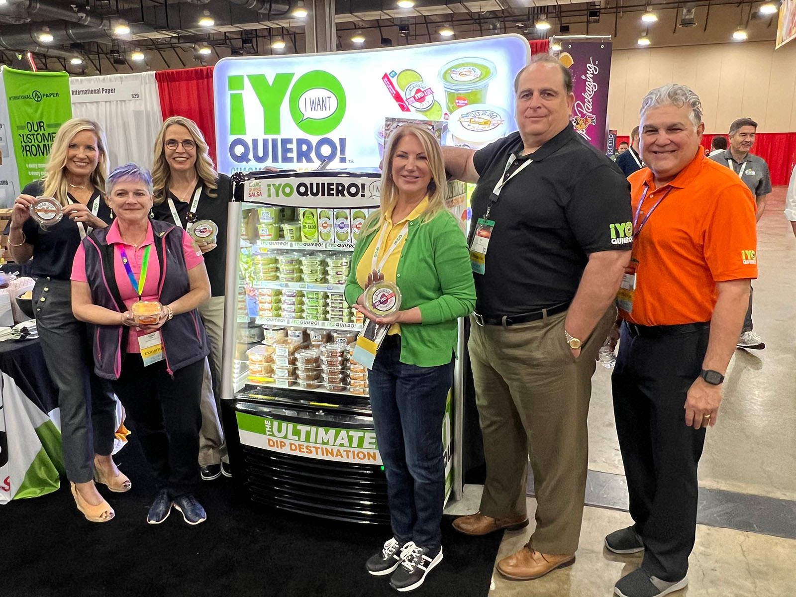 At the Yo Quiero! booth promoting their Ultimate Dip Destination line were Kristyn Lawson, Crystal Berry, Tara Murray, Melissa Celeste, Jay Alley and Rudy Belmares.