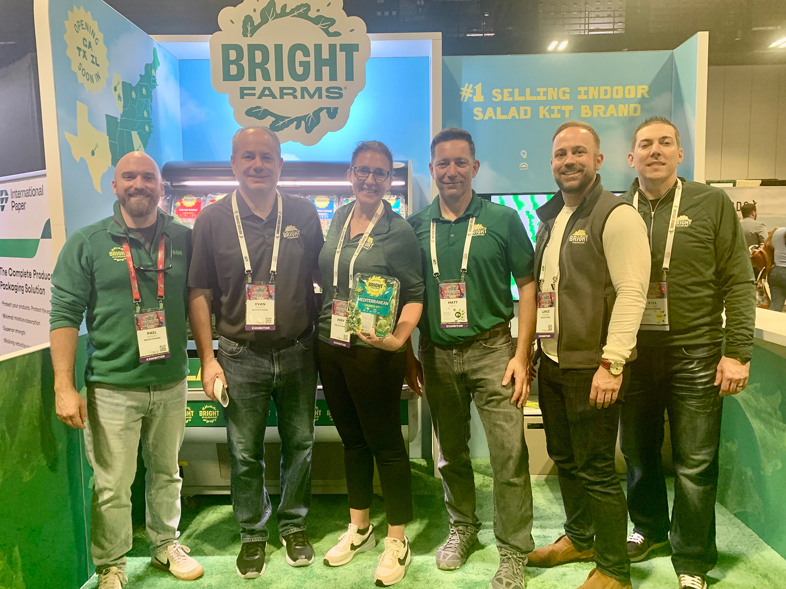 Phil McElroy, Evan Dobratz, Abby Prior, Matt DiNitto, Lance Thompson and Bill Bertrand of Bright Farms.