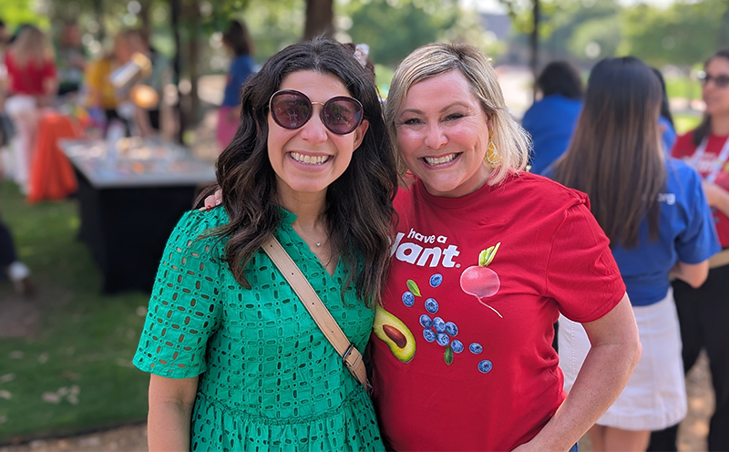 Sara Schwartz of Google with Katie Calligaro of IFPA Foundation for Fresh Produce.