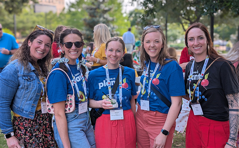 Meghan Sedivy of Fresh Thyme Market, Laura Brown of The Kroger Co, Allison Primo of Schnuck Markets, Amy Peterson of Coborn’s and Yvette Waters of Raley’s.
