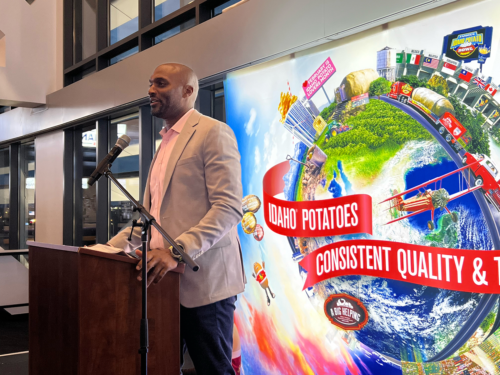 Amani Toomer, former wide receiver of the New York Giants, spoke about his experience as a highly touted high school recruit who starred at the University of Michigan before being drafted in the second round by the Giants.
