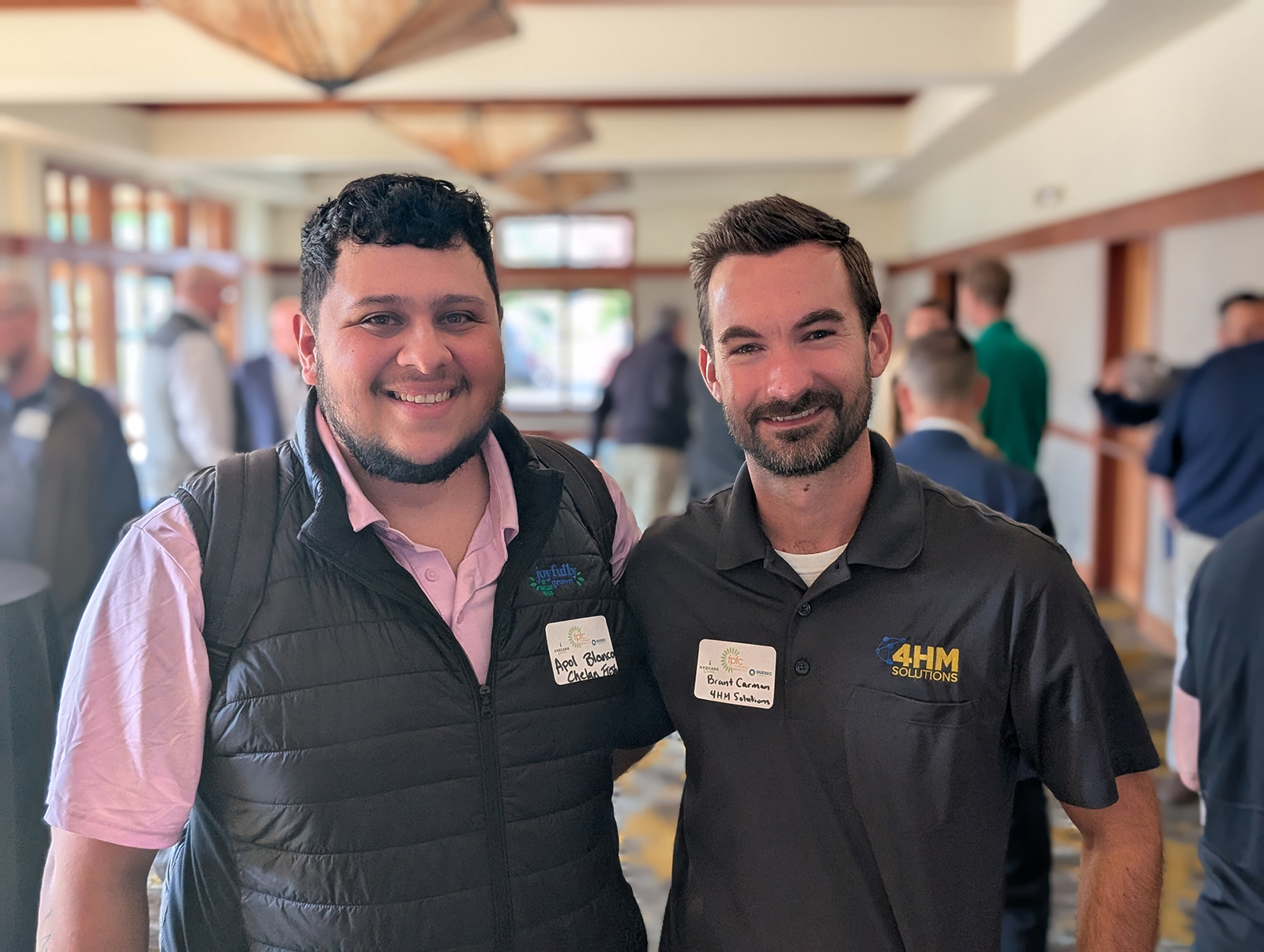 Apol Blanco of Chelan Fresh and Brant Carman of 4HM Solutions.