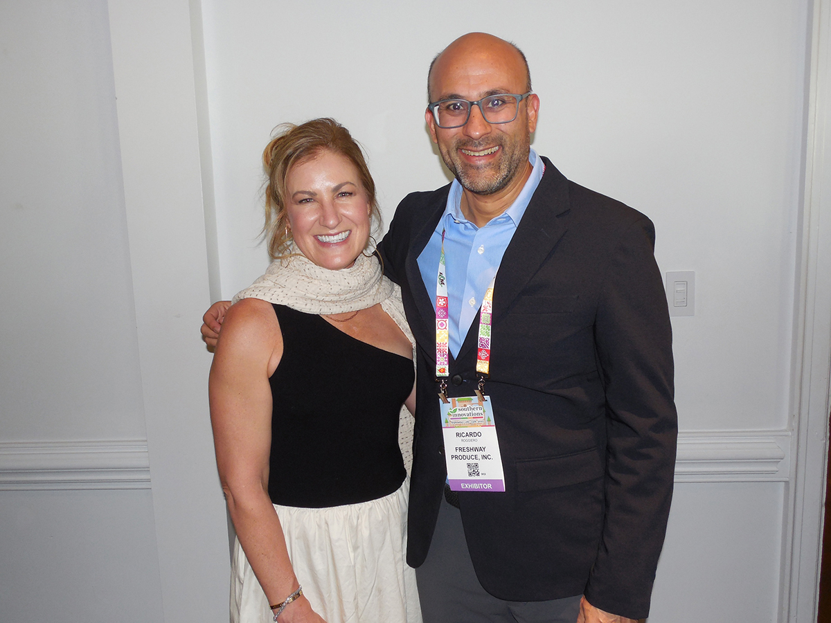 Raina Nelson of Westfalia Fruit Marketing USA with Ricardo Roggiero of Freshway Produce Inc.