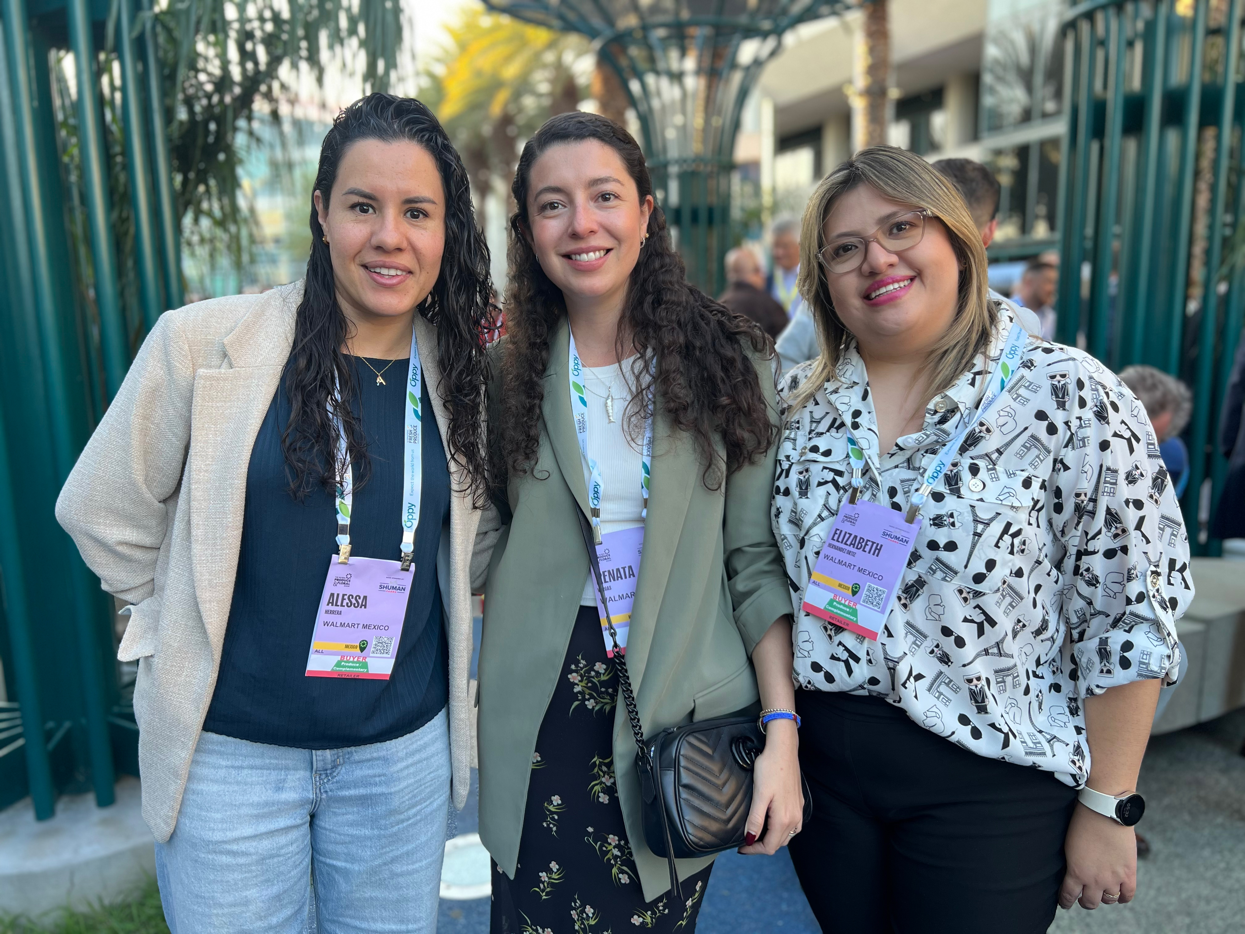 Alessa Herrera, Renata Vargas and Elizabeth Hernandez Ortiz of Walmart Mexico.