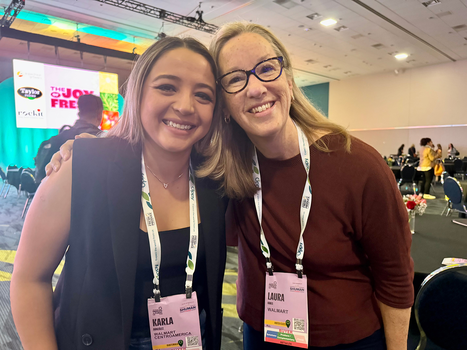 Karla Gonzalez of Walmart Centroamerica with Laura Himes Walmart.