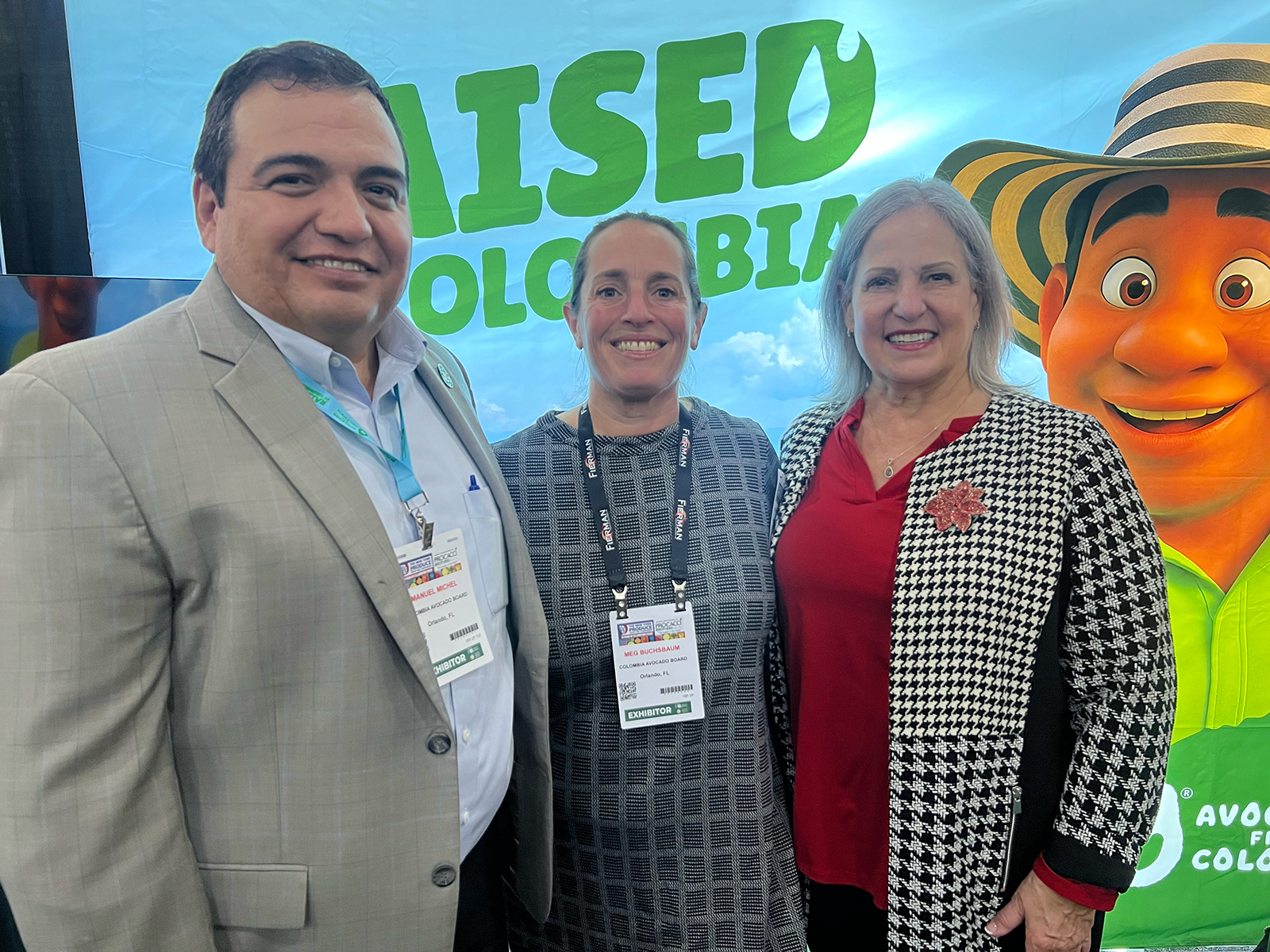 Promoting the Colombia Avocado Board’s new branding were Executive Director Manuel Michel with Meg Buchsbaum and Maggie Bezart Hall.