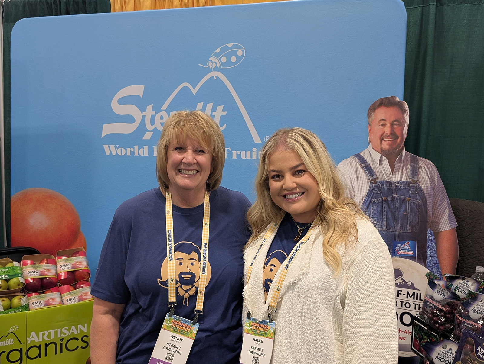 Wendy Everhart and Halee Favor of Stemilt Growers.