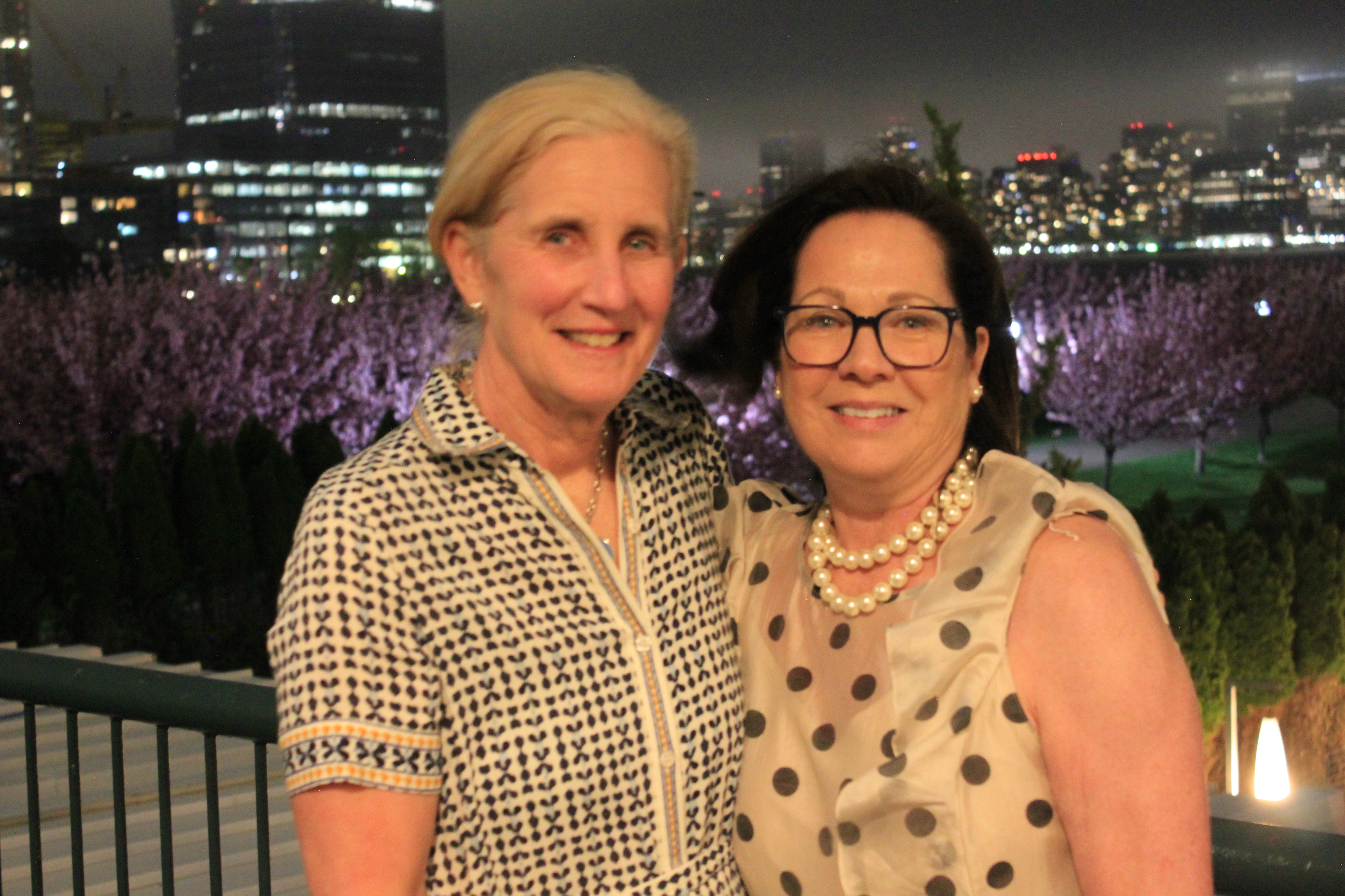 Susan McAleavey Sarlund of the EPC and EPC President Theresa Lowden of JOH