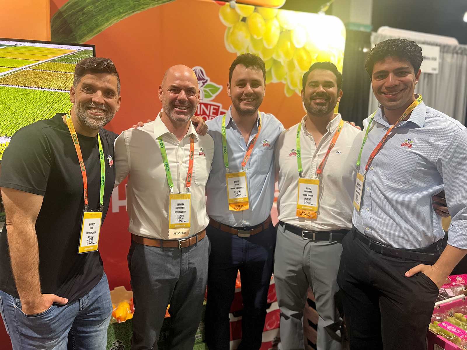 At the Divine Flavor booth were Carlos Bon, Jeremy Giovannetti, David Reyes, Jesus Murrietta and Ari Ernesto.