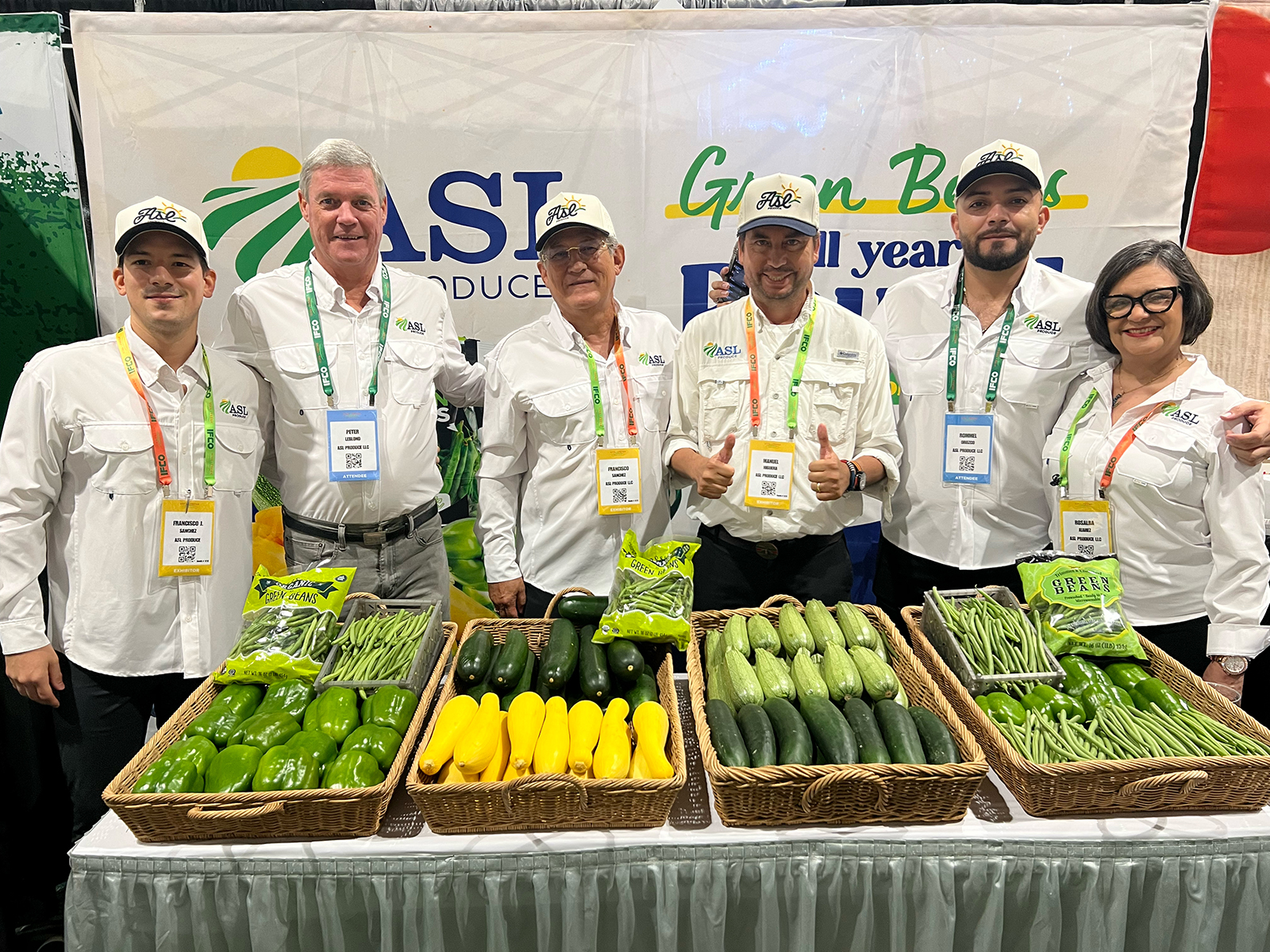 At the ASL Produce booth Francisco Sanchez, Peter LeBlond, Francisco Sanchez, Manuel Higuera, Rommel Orozco and Rosalba Juarez promoted the company’s full line of offerings.