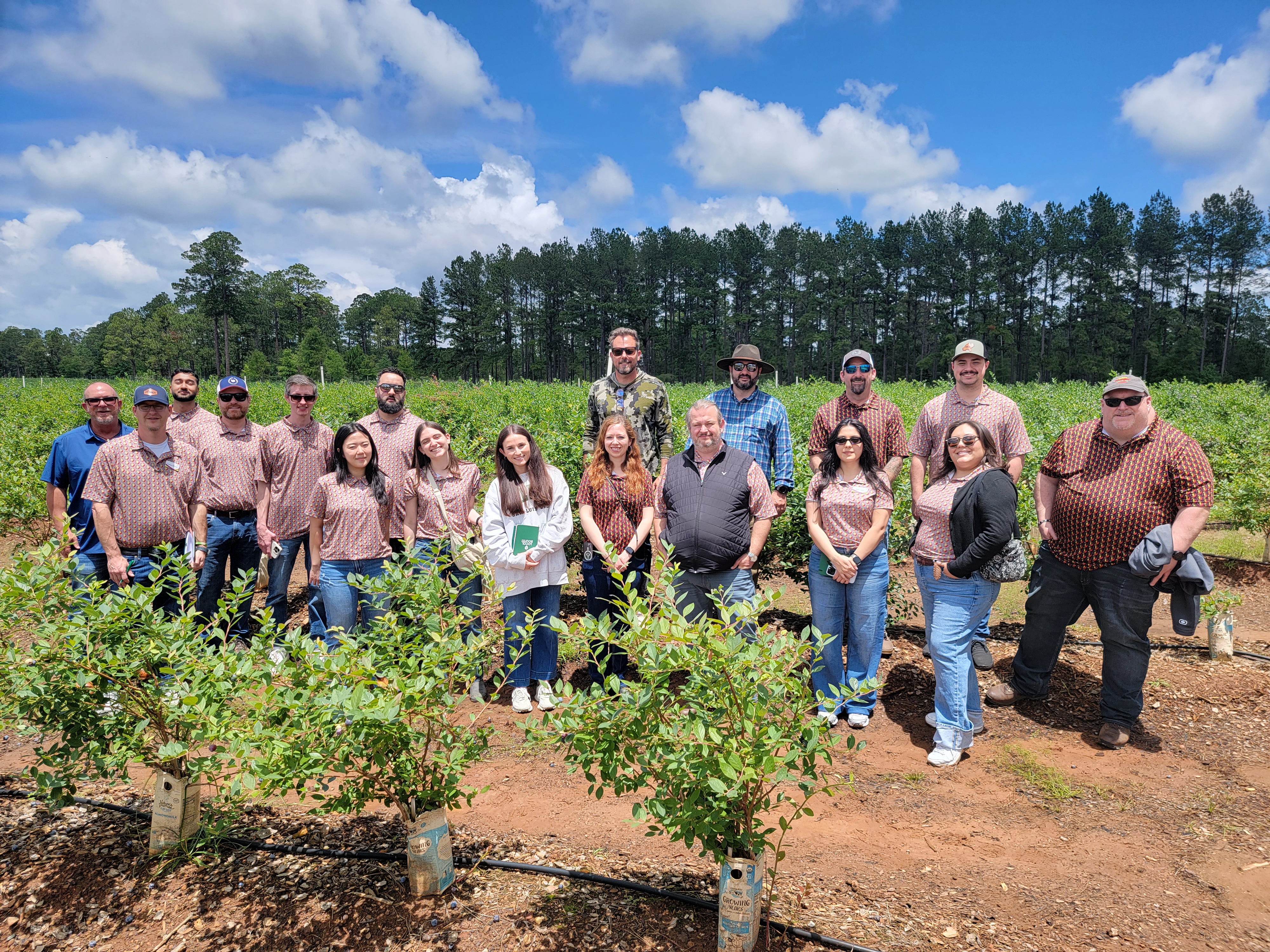 Another unforgettable stop on the STEP-UPP Foodservice journey! Grateful for the hosts at Alpine Fresh sharing their time, knowledge, and passion for produce.