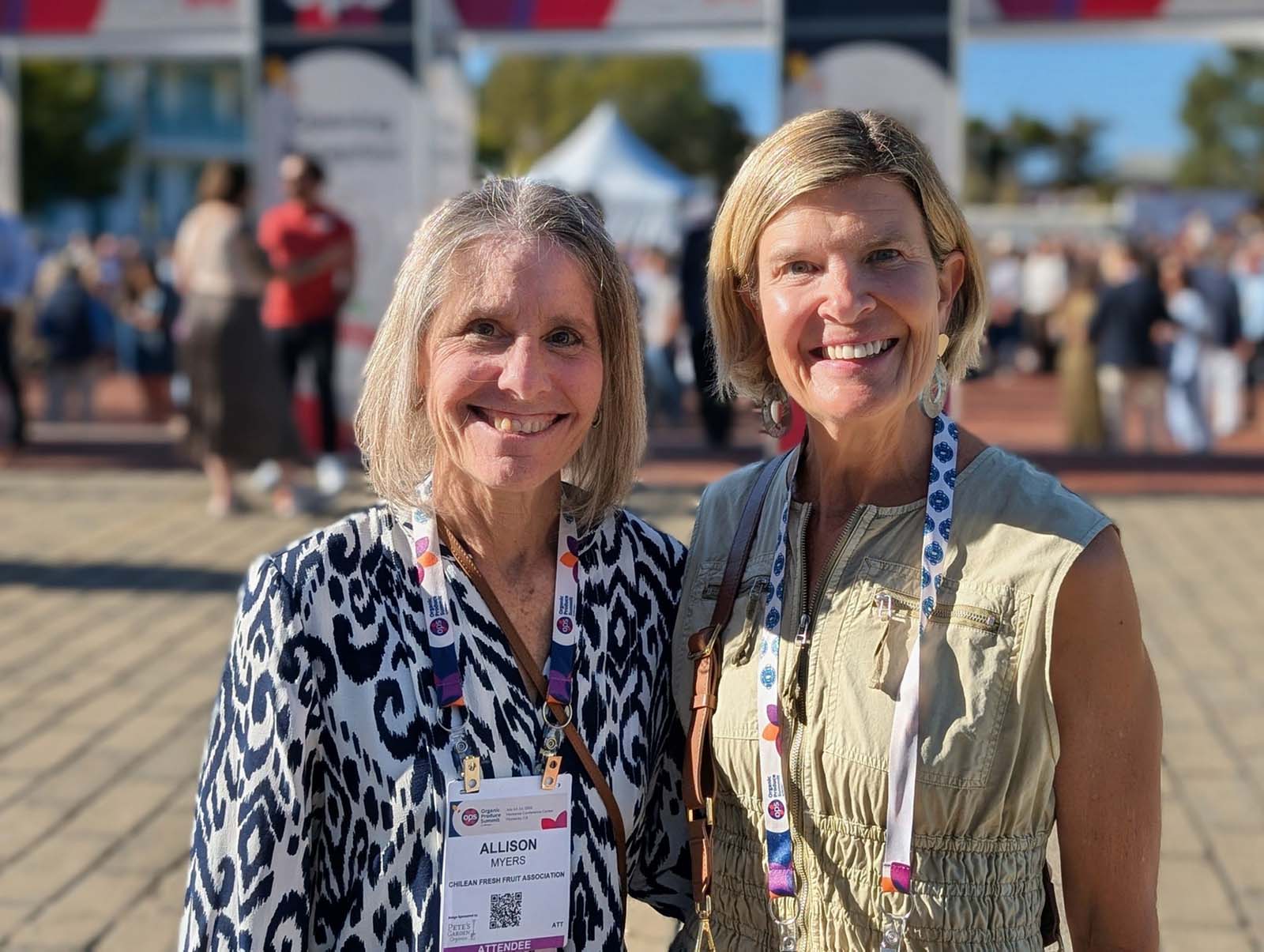 Allison Myers and Karen Brux of Chilean Fresh Fruit Association.