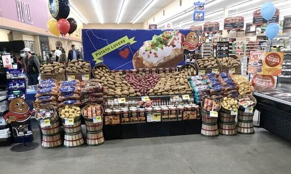 The first place display in the 10+ registers category was created by Alan Summers, produce manager of Broulim's in Rexburg, ID.