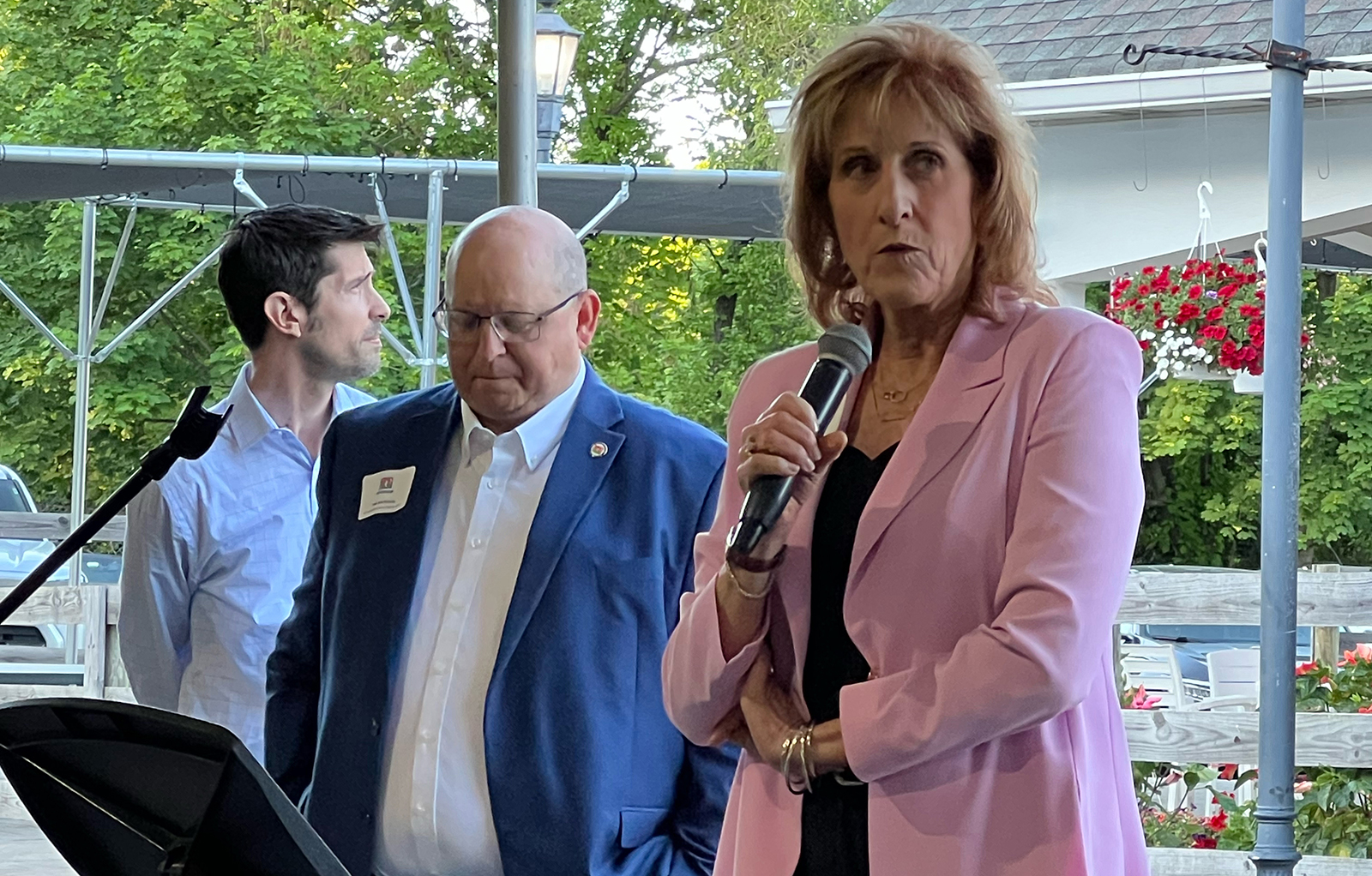 Bonnie Lundblad of Sunny Valley International provided updates for the stateâs blueberry and peach crops.