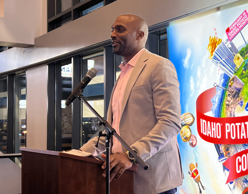 Amani Toomer, former wide receiver of the NY Giants, spoke about his experience as a highly touted high school recruit who starred at the University of Michigan before being drafted in the second round by the New York Giants.