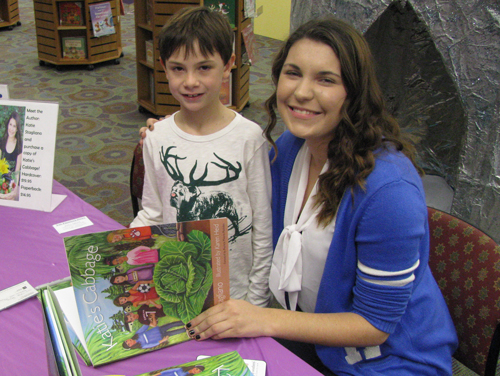KATUE11214-BOOK-SIGNING