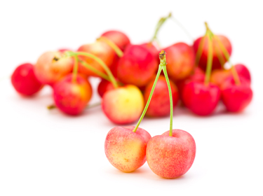 Stemilt-Skylar-Rae-bunches-of-cherries