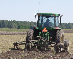 NCSPC1sp-harvest-tractor